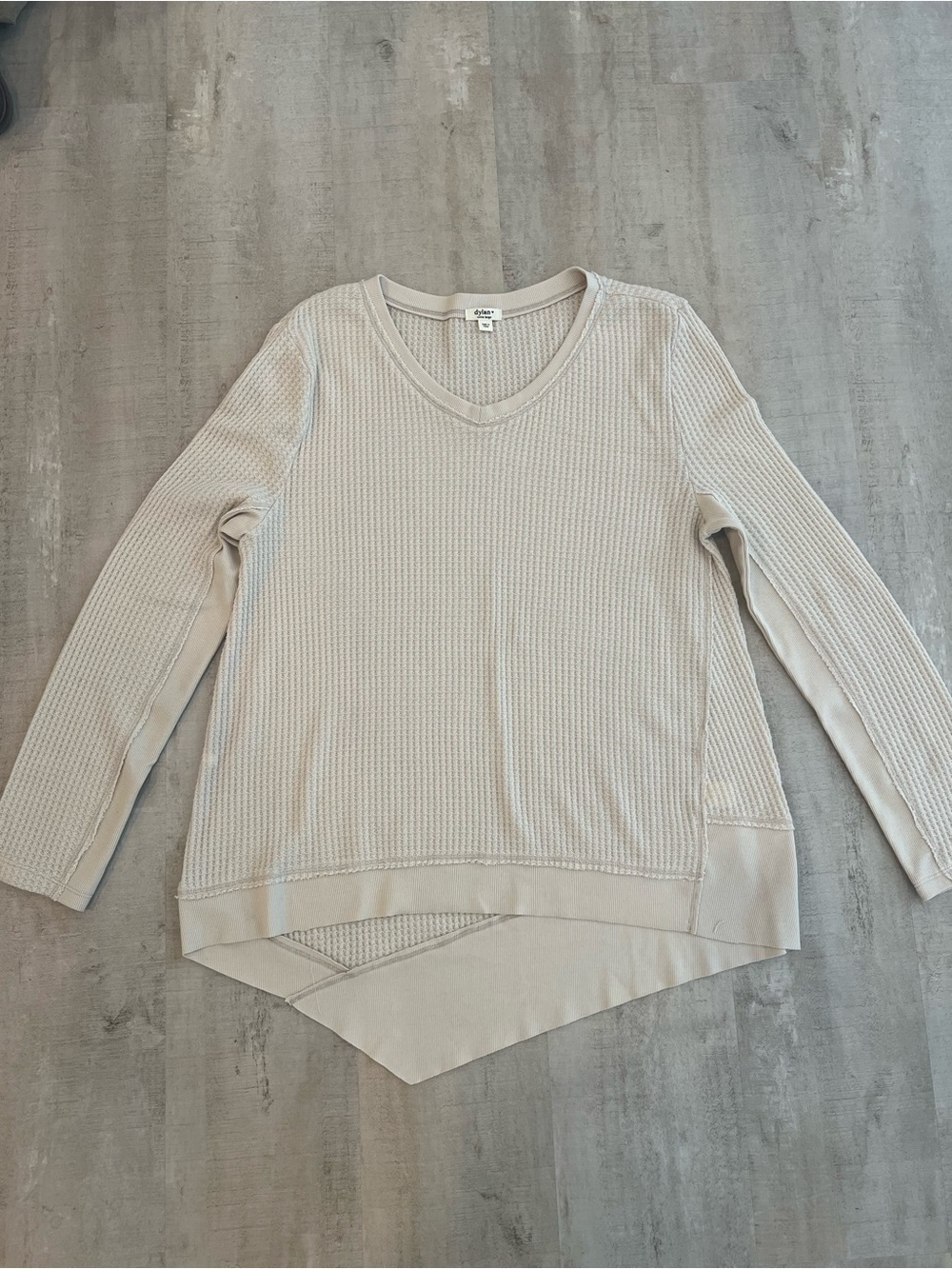 dylan Waffle Knit V-Neck Top - Light Taupe